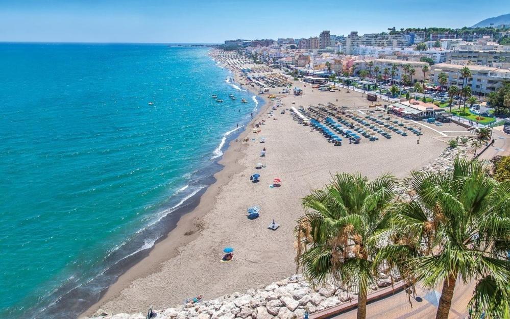 Apartamento 150 Metros De La Playa Torremolinos Exterior foto